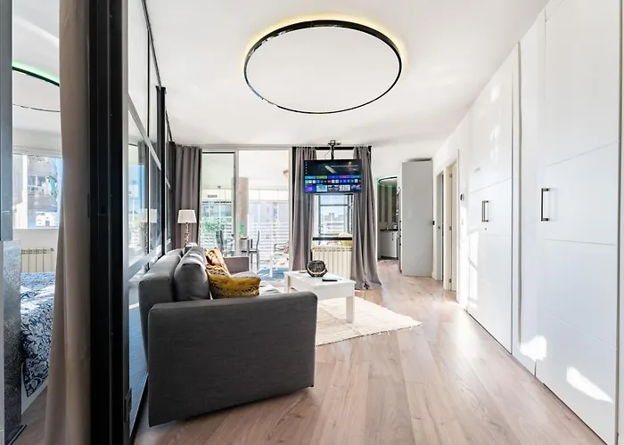 Ct 353 - Faro's Tower 2 - Walking Distance To Everything * Torremolinos