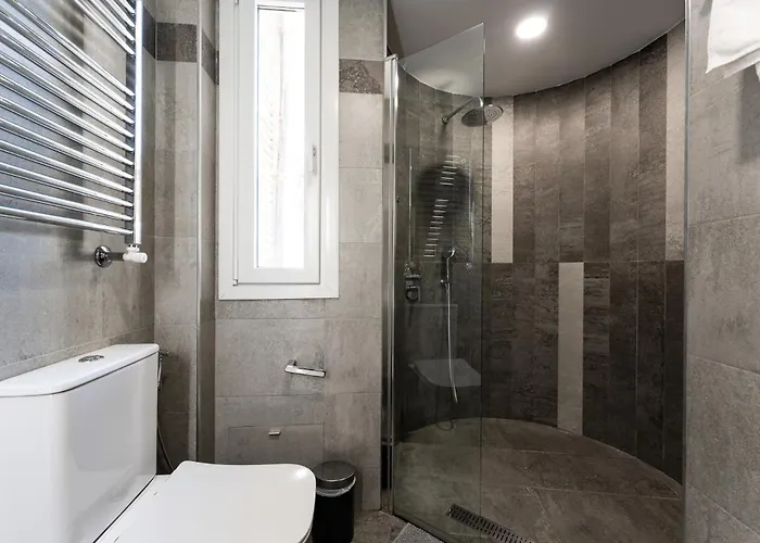 Ct 353 - Faro's Tower 2 - Walking Distance To Everything