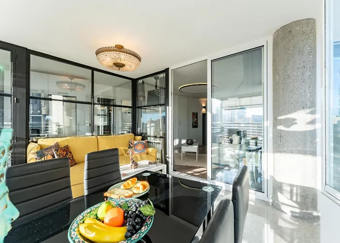 Ct 353 - Faro's Tower 2 - Walking Distance To Everything Apartamento