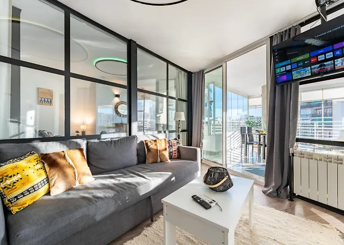 Ct 353 - Faro's Tower 2 - Walking Distance To Everything Торремолинос