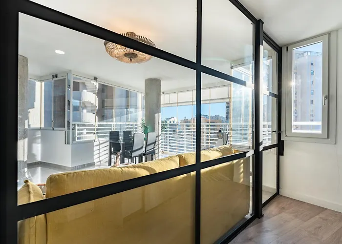 Ct 353 - Faro's Tower 2 - Walking Distance To Everything *