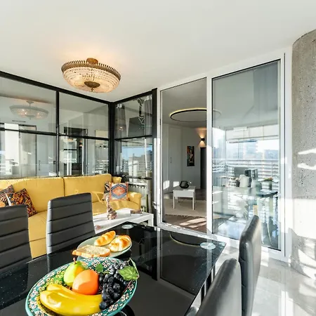 Ct 353 - Faro's Tower 2 - Walking Distance To Everything Appartamento